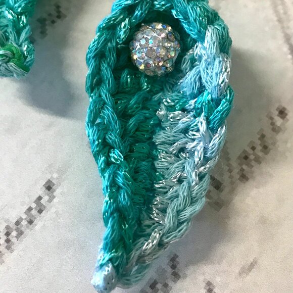 SUMMER LEAF EARRINGS Handmade Blue & Green Fiber with Rhinestone Beads - Picture 6 of 9